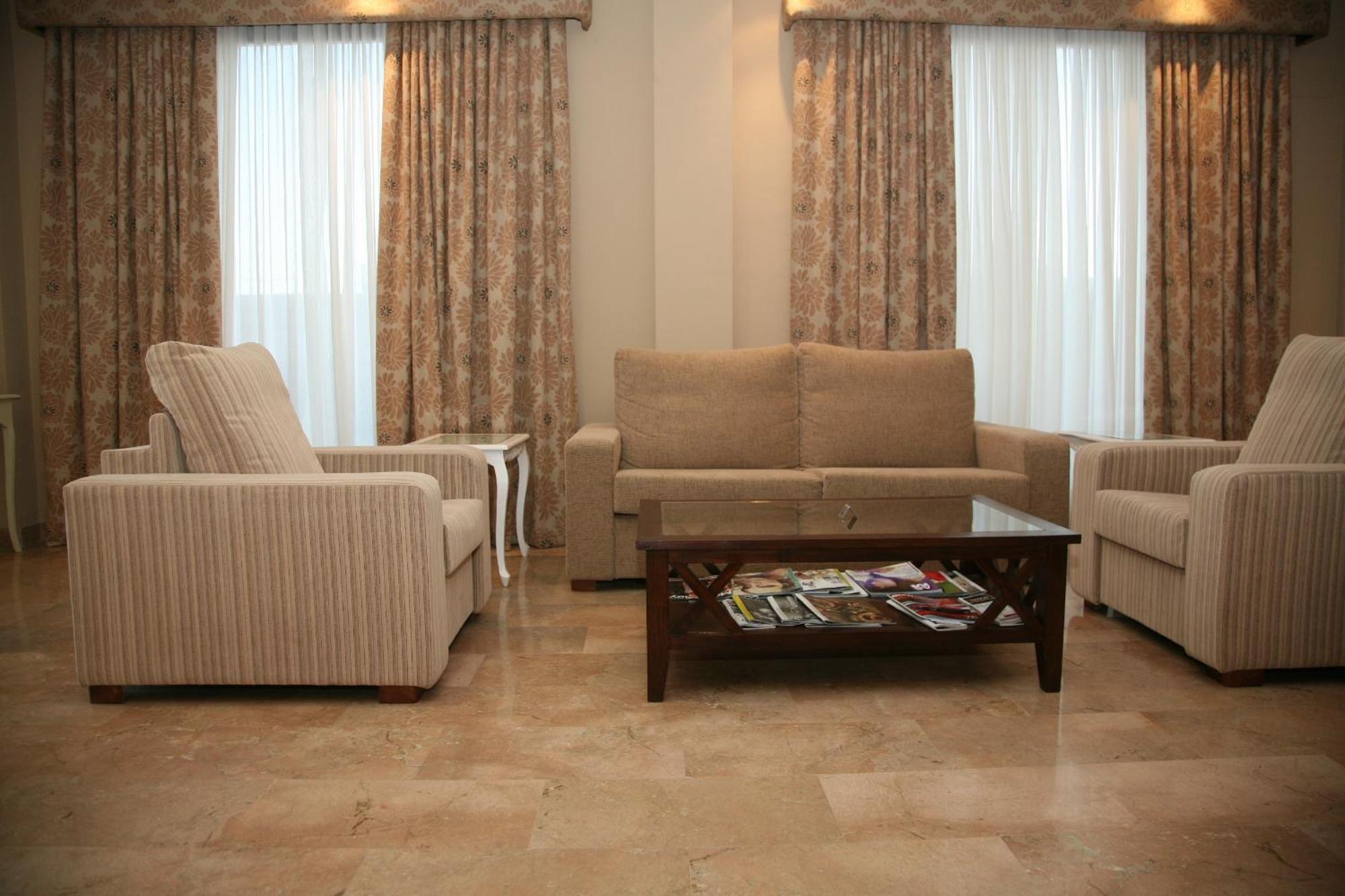Hotel Torre Del Oro Ла-Ринконада Экстерьер фото